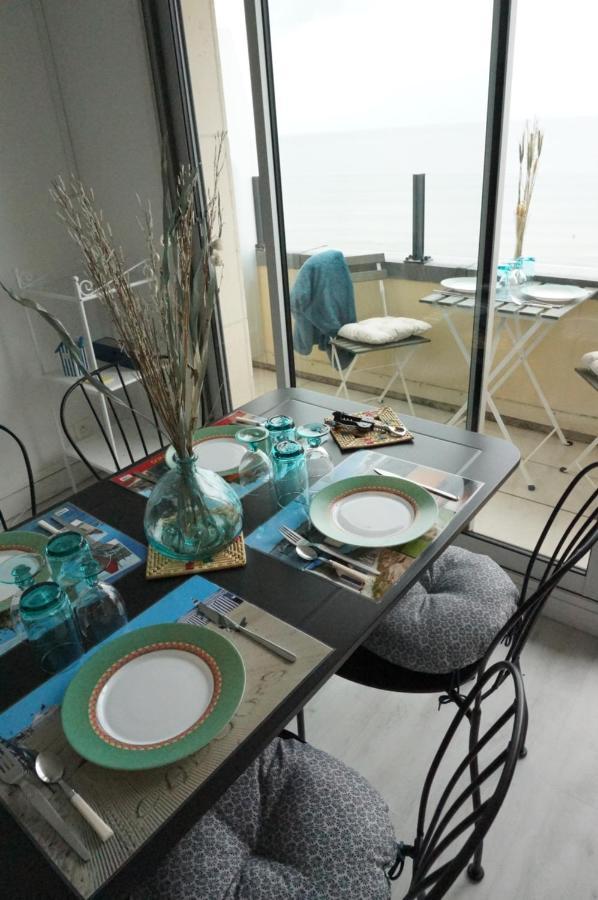 Belle Vie Vue Dominante Mer Et Plage - Appartement 2 A 4 Personnes Cabourg Bagian luar foto